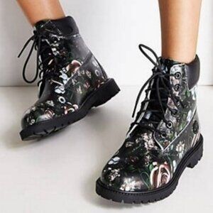 Timberland Waterproof Boots‎ Floral Size 9.5 New